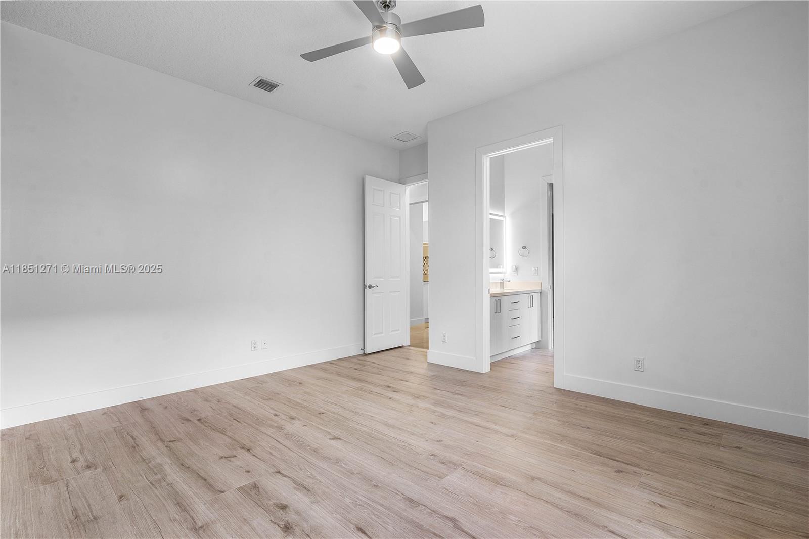 11098 Canary Island Ct