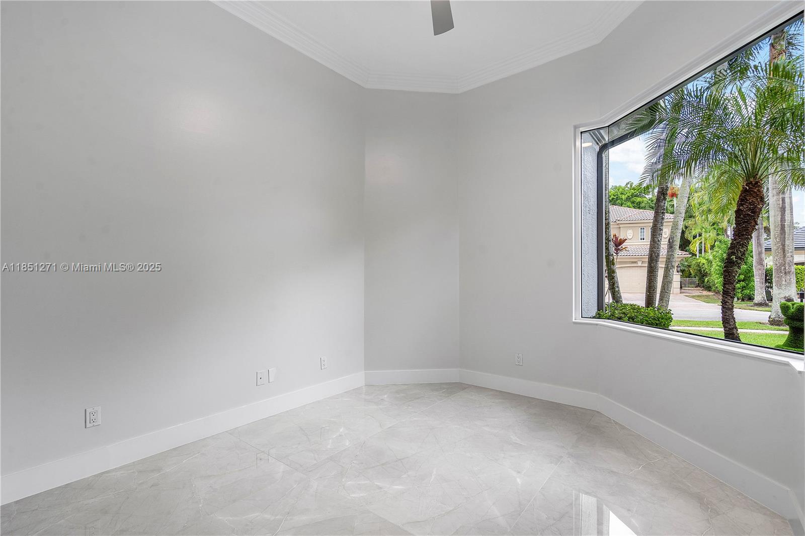 11098 Canary Island Ct