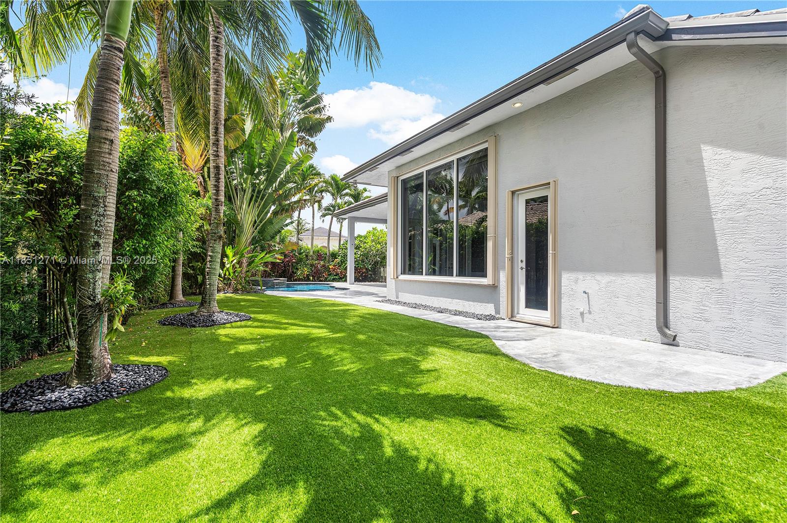 11098 Canary Island Ct