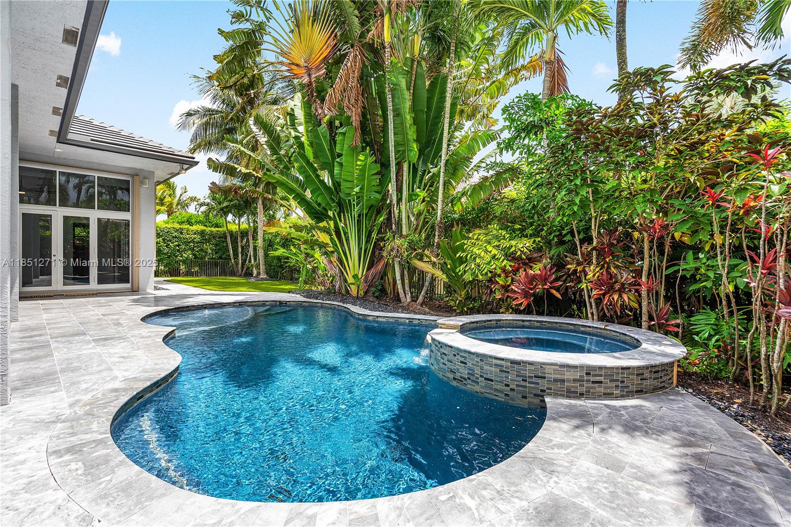 11098 Canary Island Ct