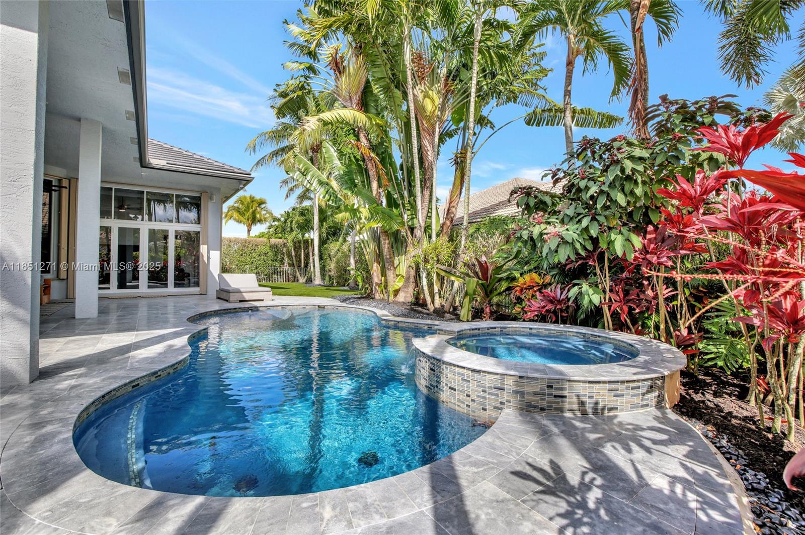 11098 Canary Island Ct