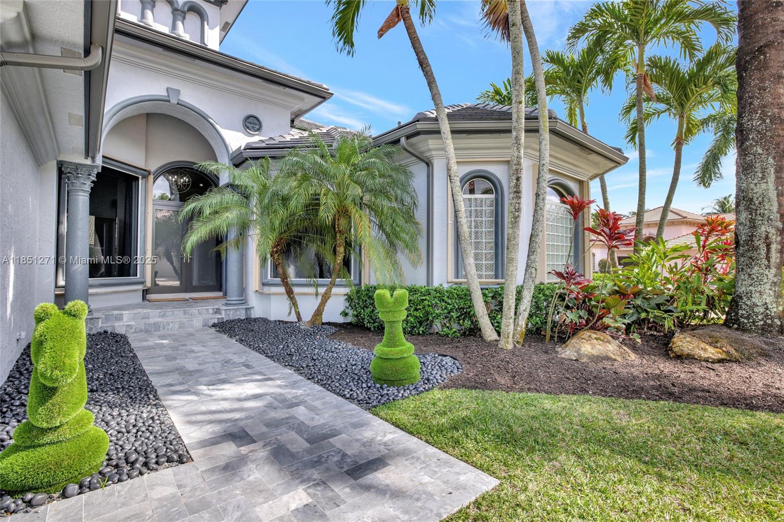 11098 Canary Island Ct