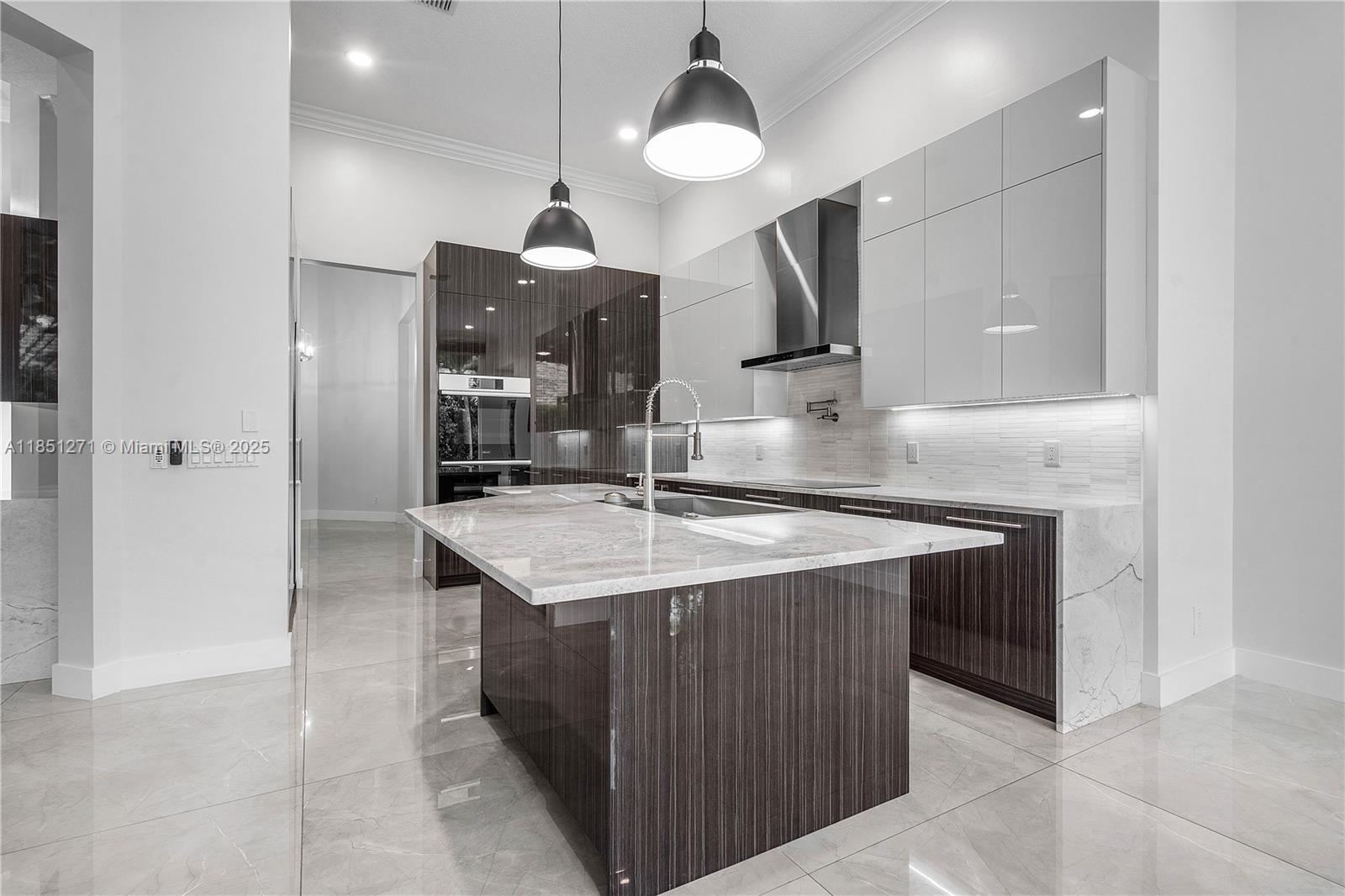 11098 Canary Island Ct