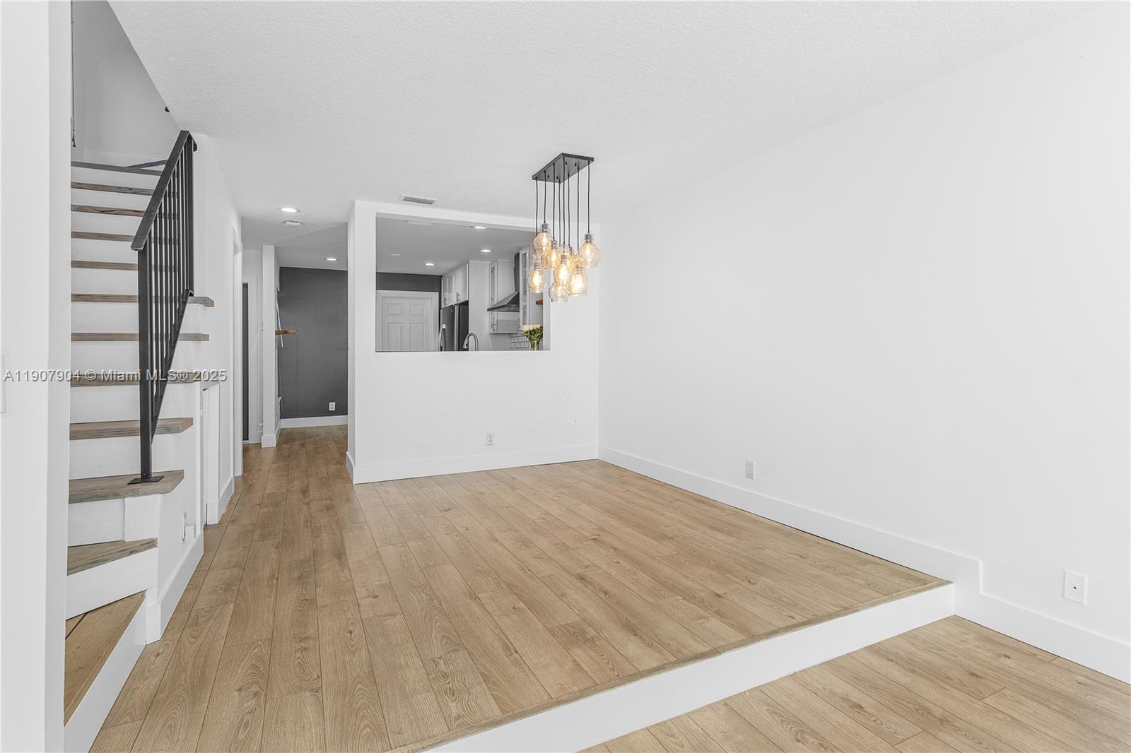 1616 NE 5th St.