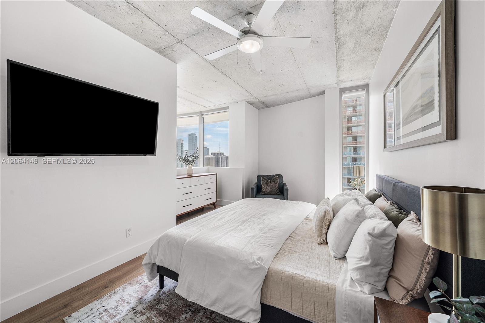 690 SW 1st Ct Unit: PH3102