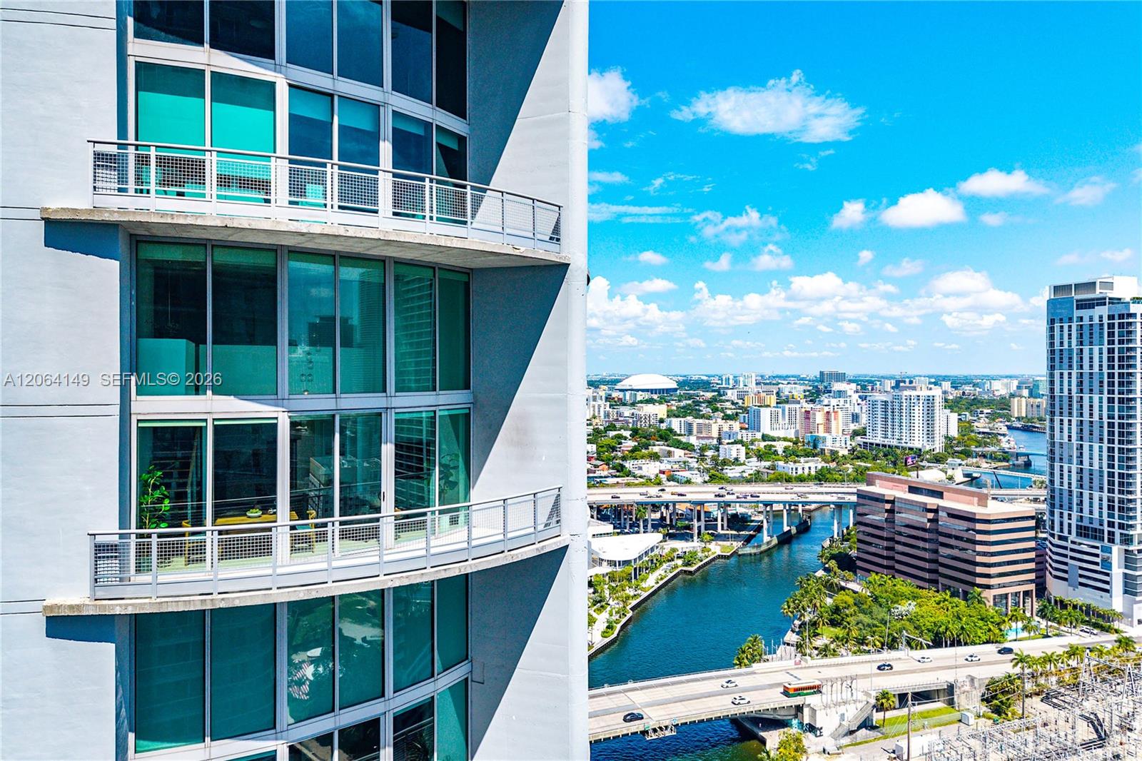 690 SW 1st Ct Unit: PH3102