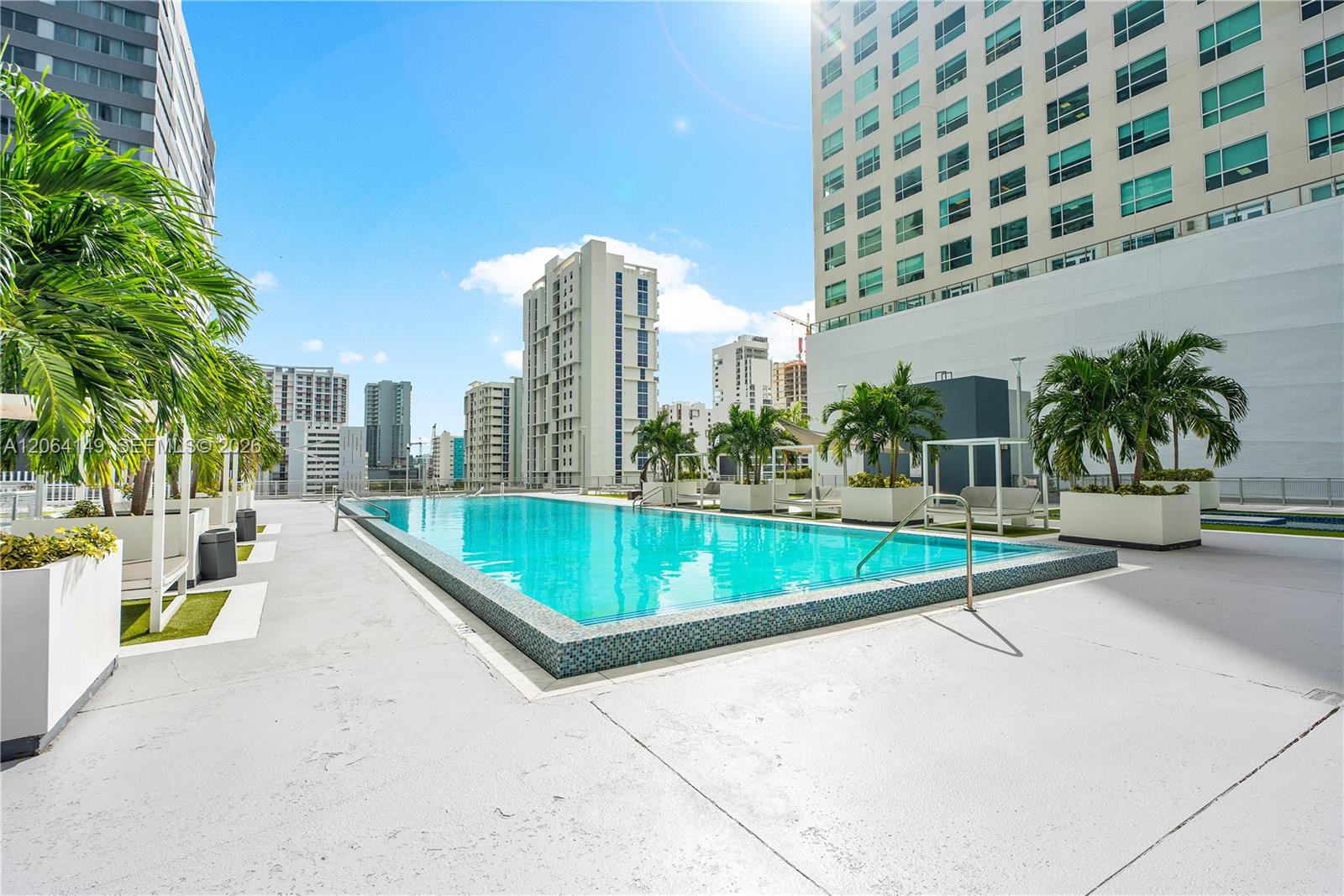 690 SW 1st Ct Unit: PH3102