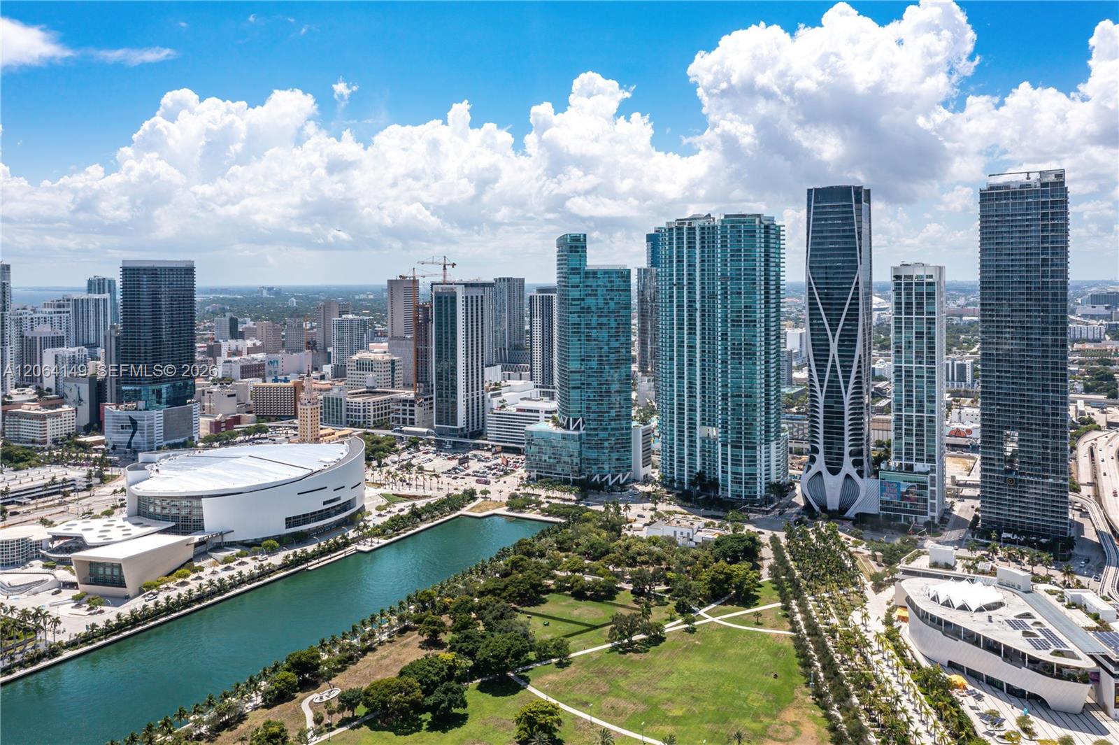 690 SW 1st Ct Unit: PH3102