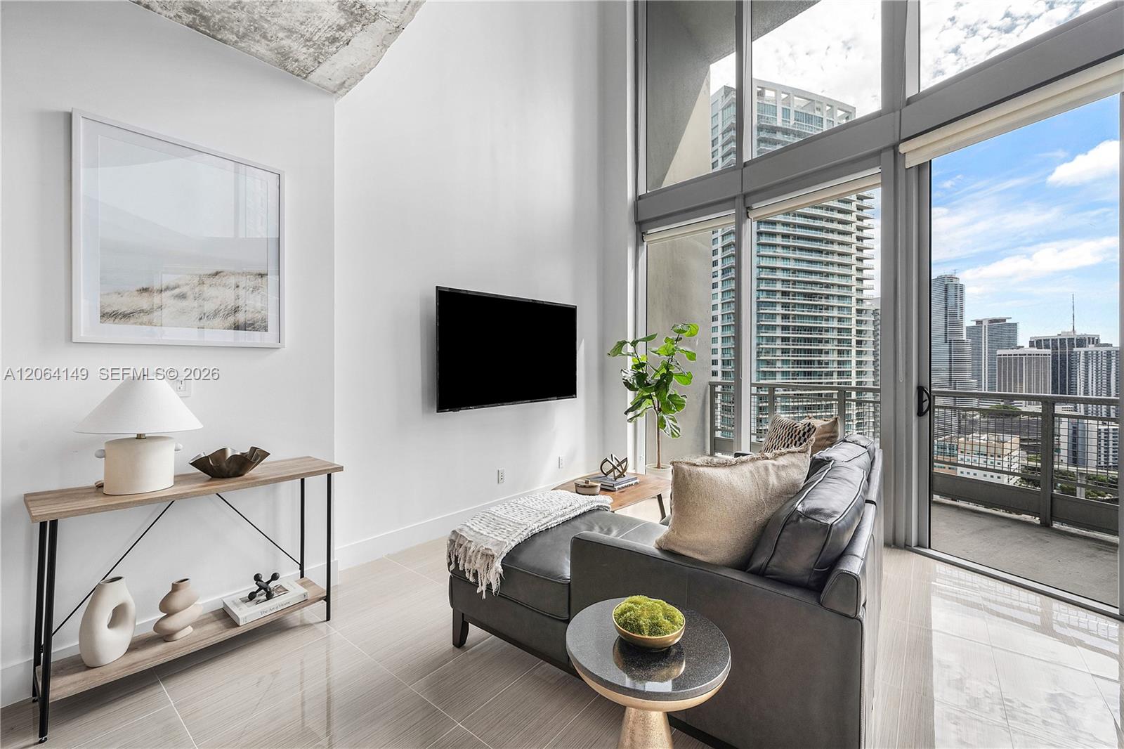 690 SW 1st Ct Unit: PH3102