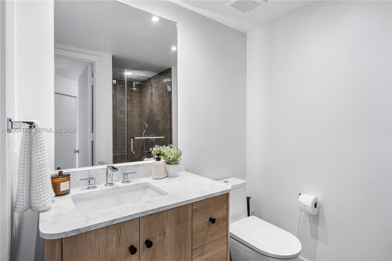 690 SW 1st Ct Unit: PH3102