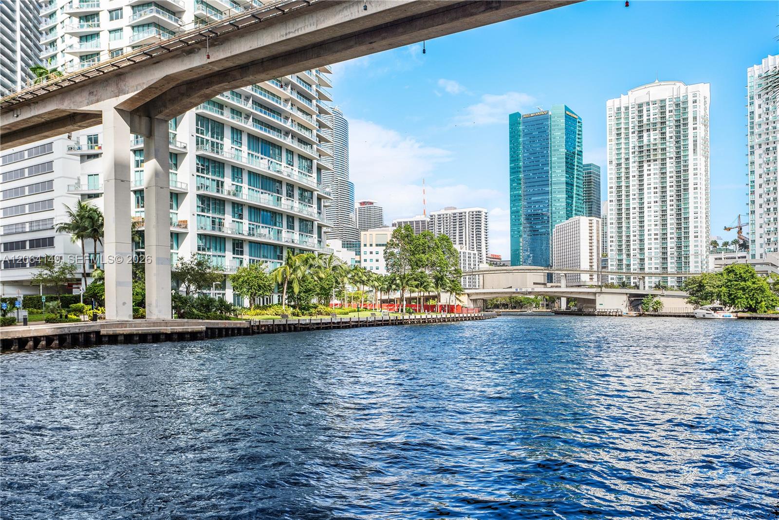 690 SW 1st Ct Unit: PH3102