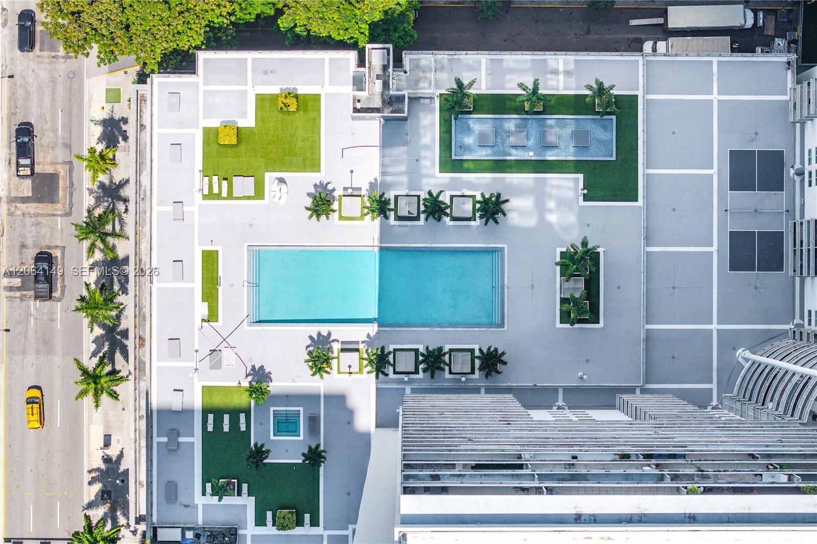 690 SW 1st Ct Unit: PH3102