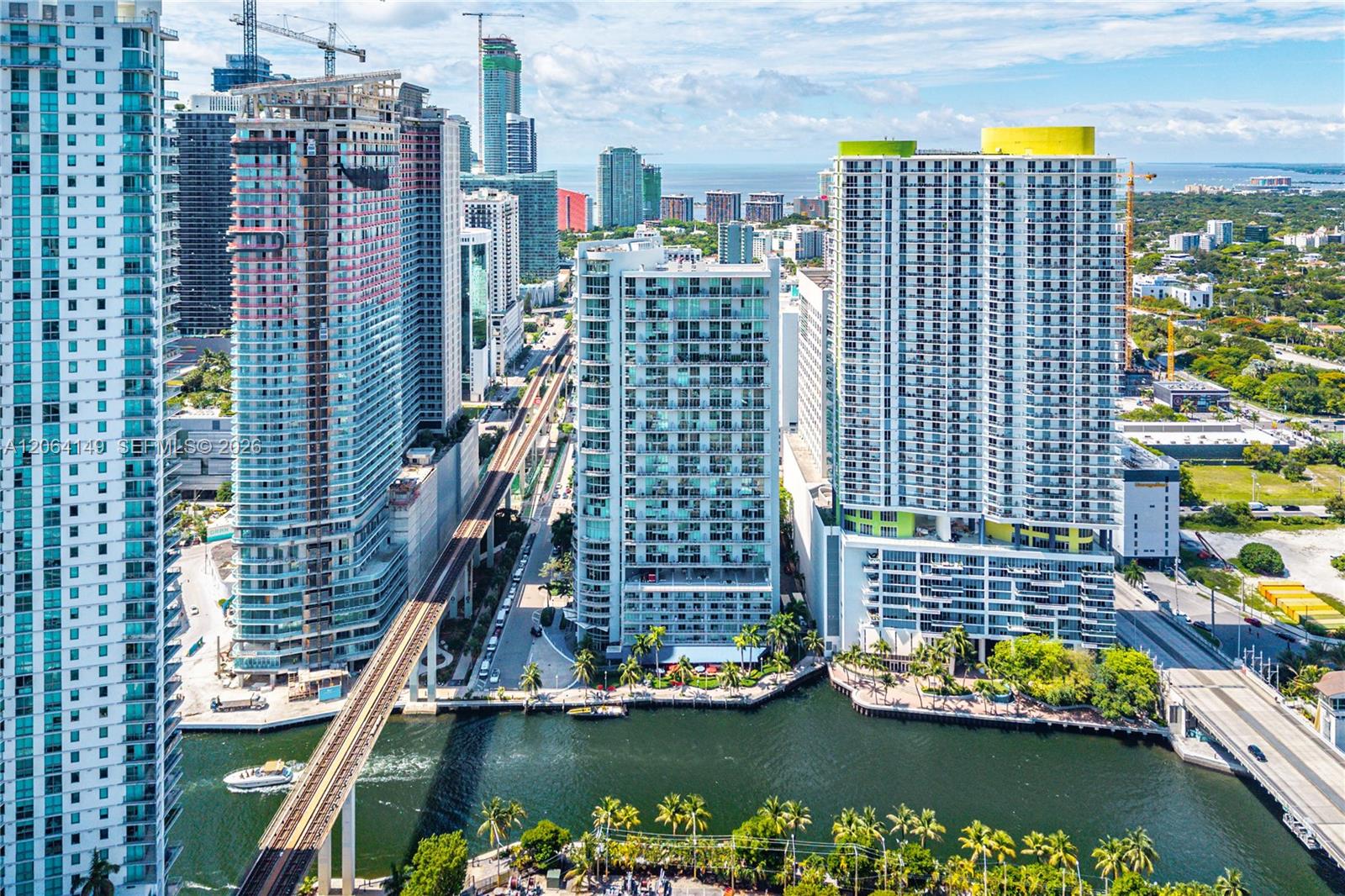 690 SW 1st Ct Unit: PH3102