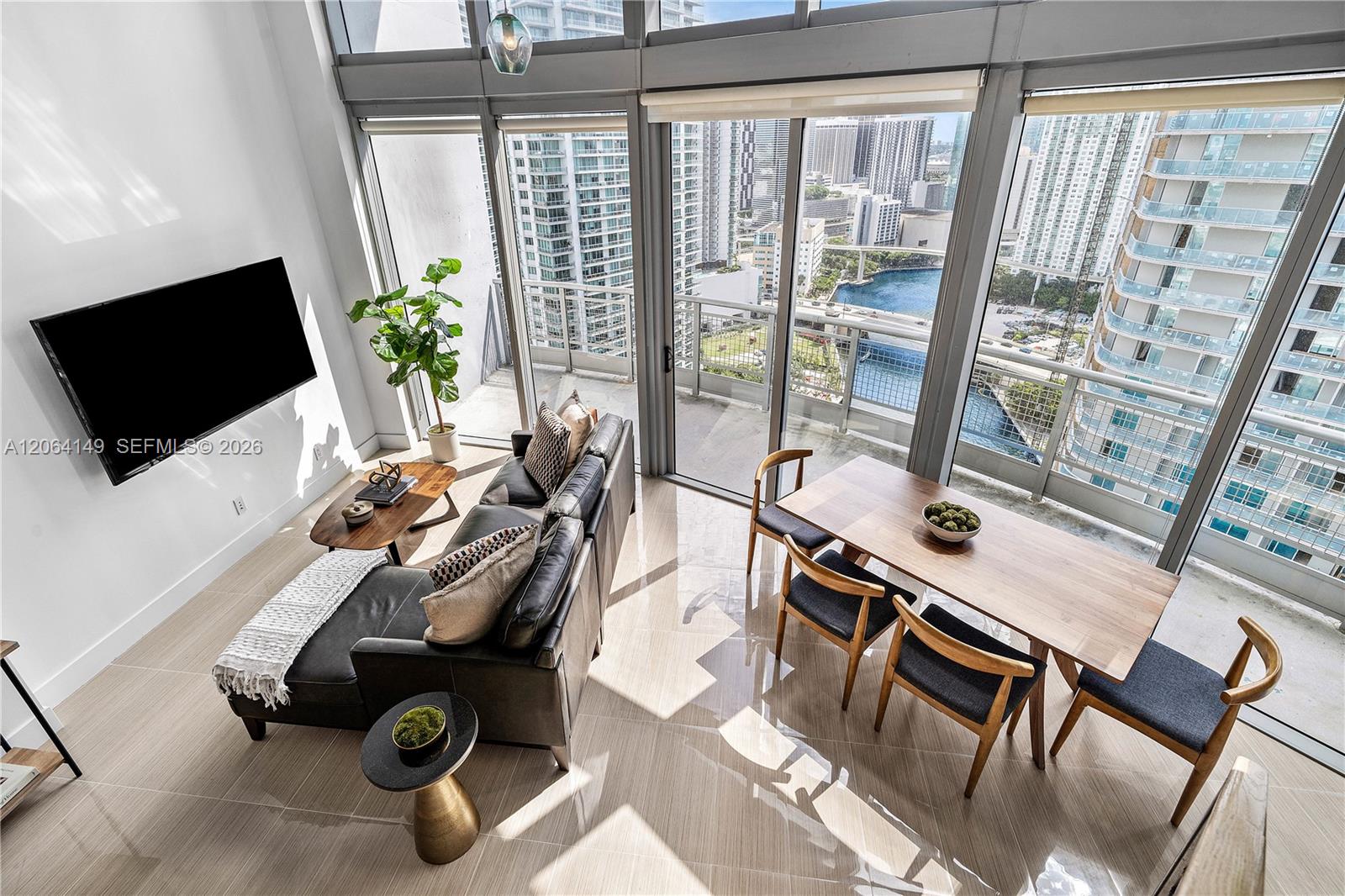 690 SW 1st Ct Unit: PH3102