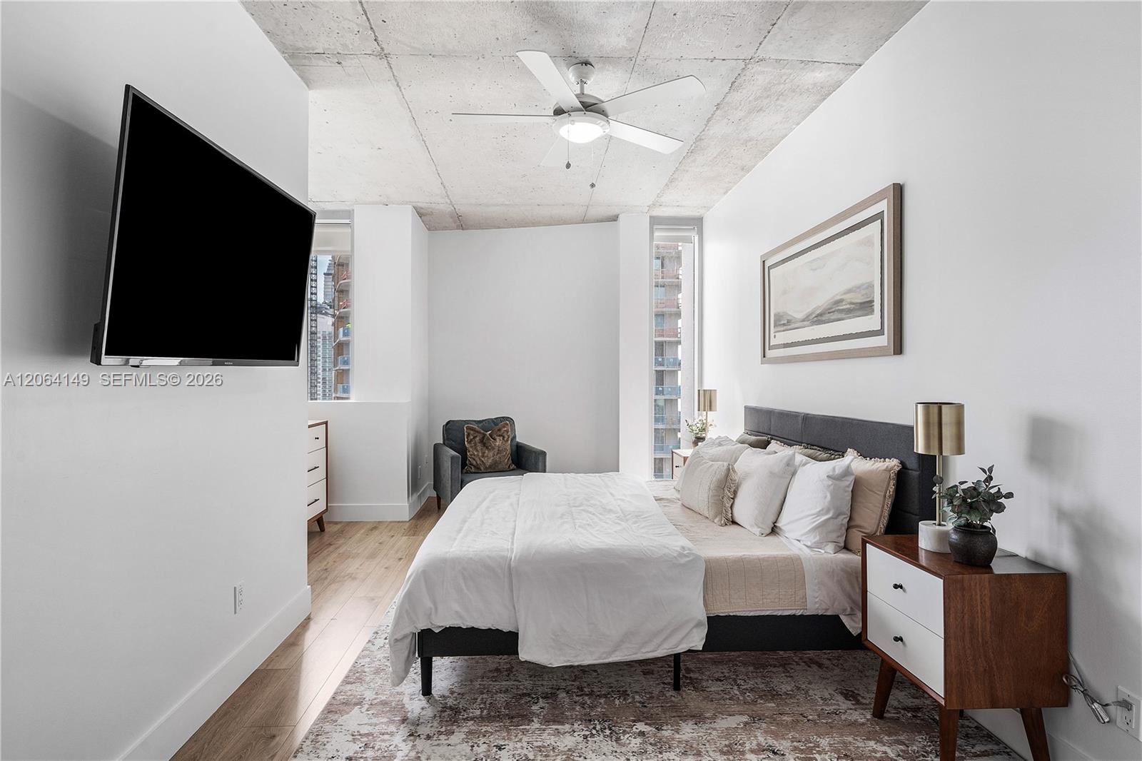690 SW 1st Ct Unit: PH3102