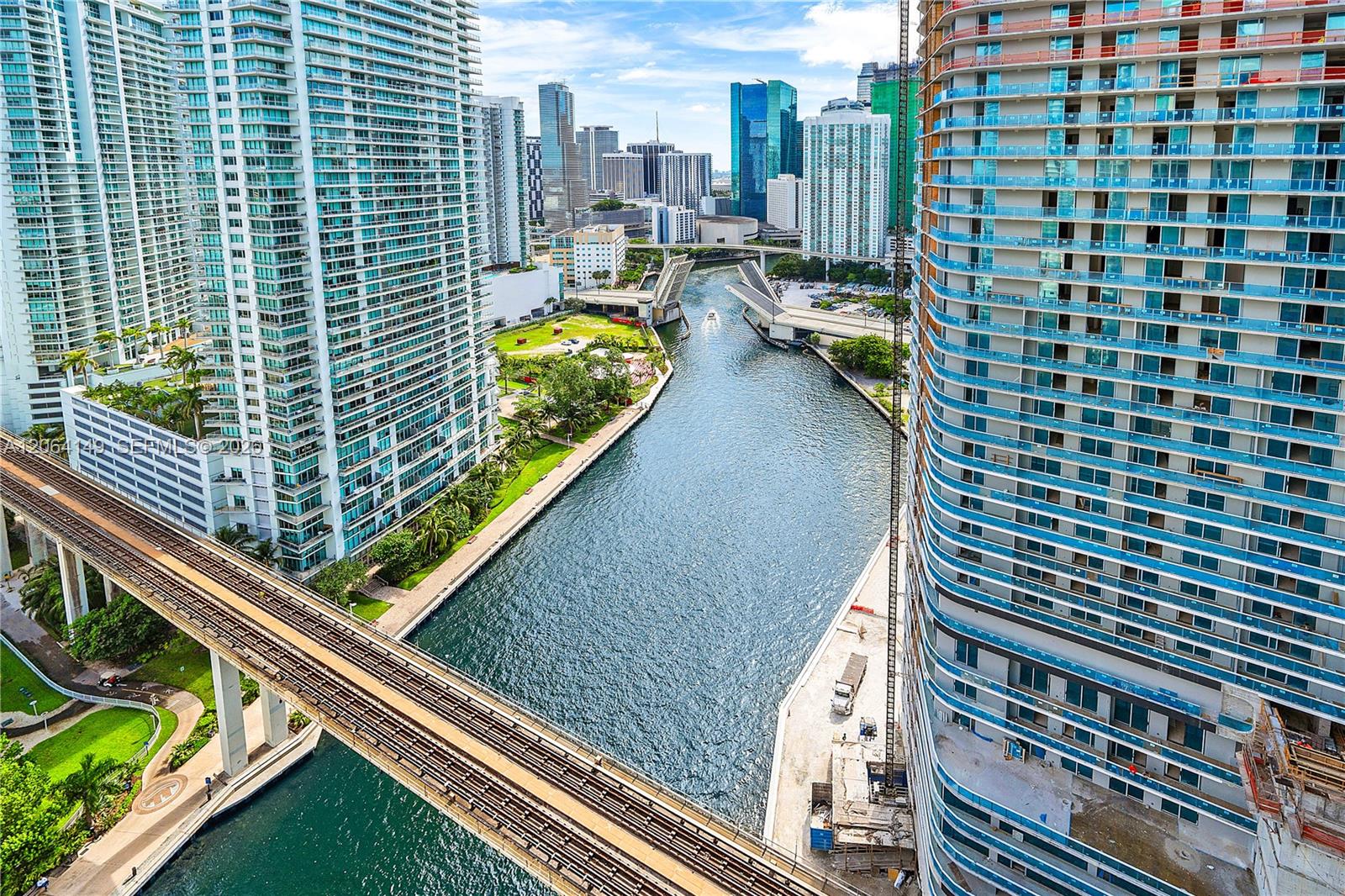 690 SW 1st Ct Unit: PH3102