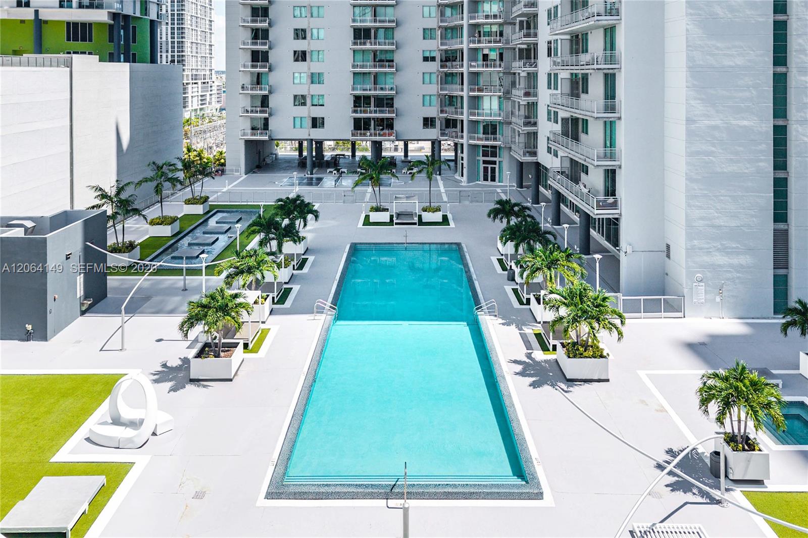 690 SW 1st Ct Unit: PH3102
