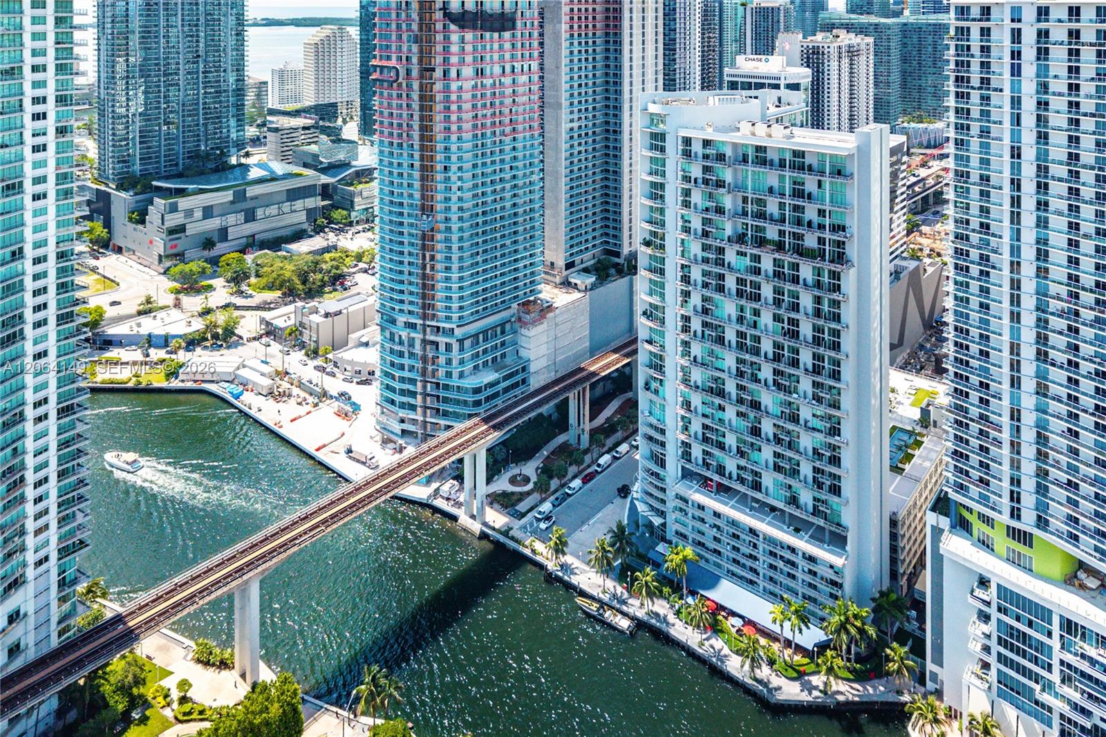 690 SW 1st Ct Unit: PH3102