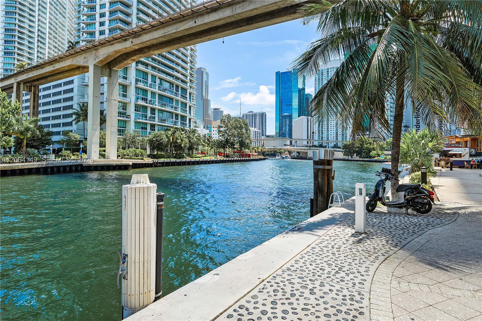 690 SW 1st Ct Unit: PH3102