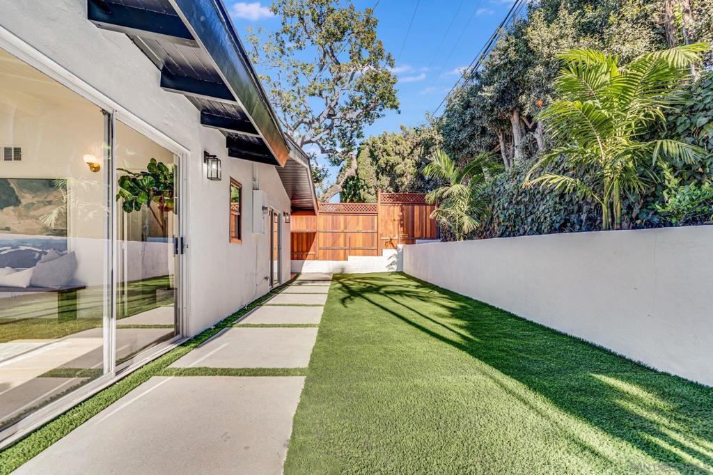 7905 Paseo Del Ocaso