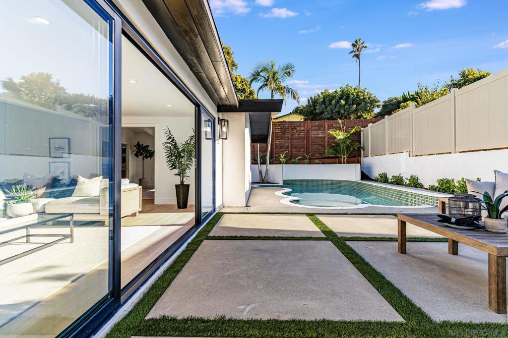 7905 Paseo Del Ocaso