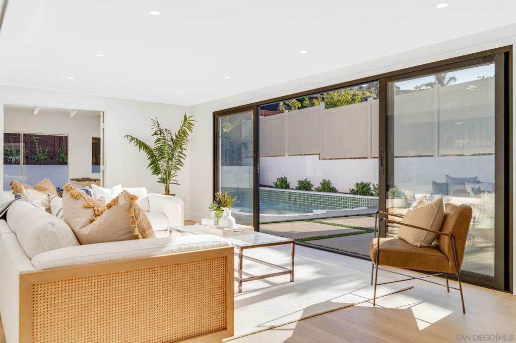 7905 Paseo Del Ocaso