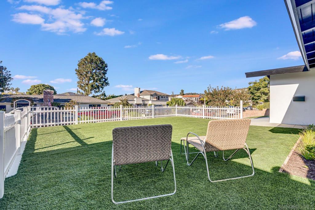 7905 Paseo Del Ocaso