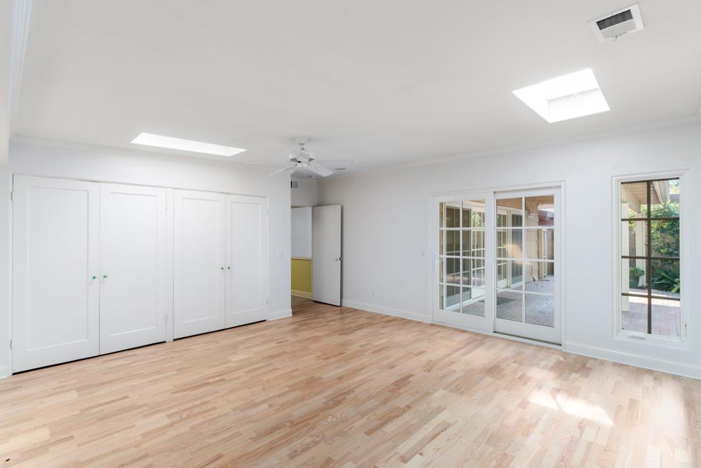 8228 Paseo del Ocaso