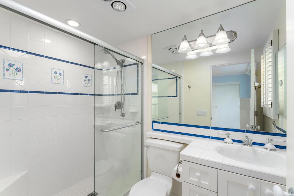 8228 Paseo del Ocaso