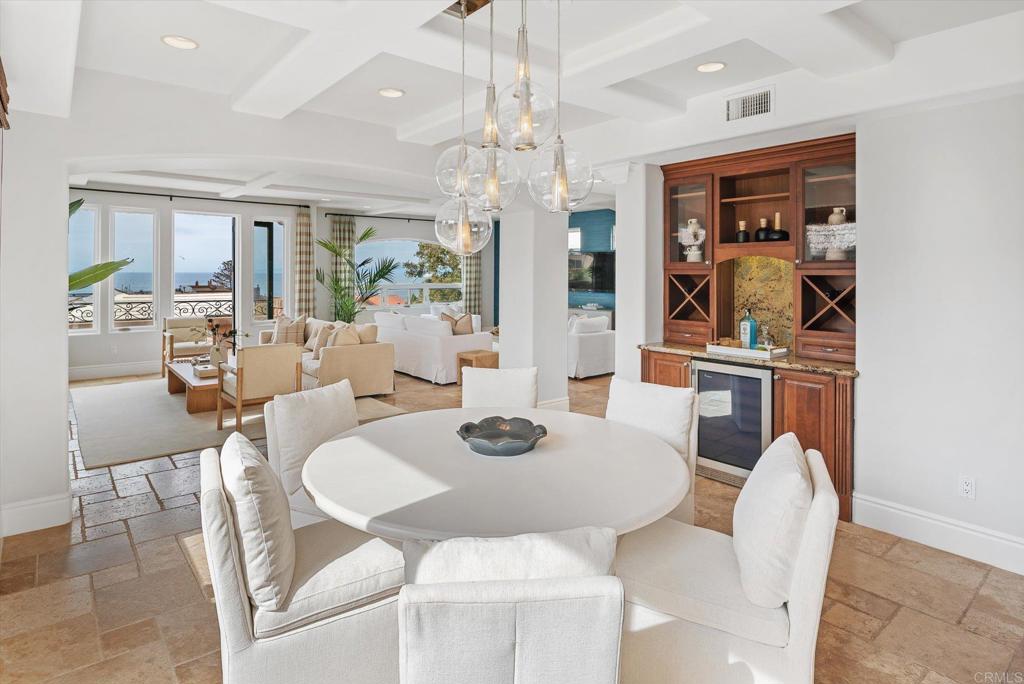 945 & 947 Coast Boulevard S