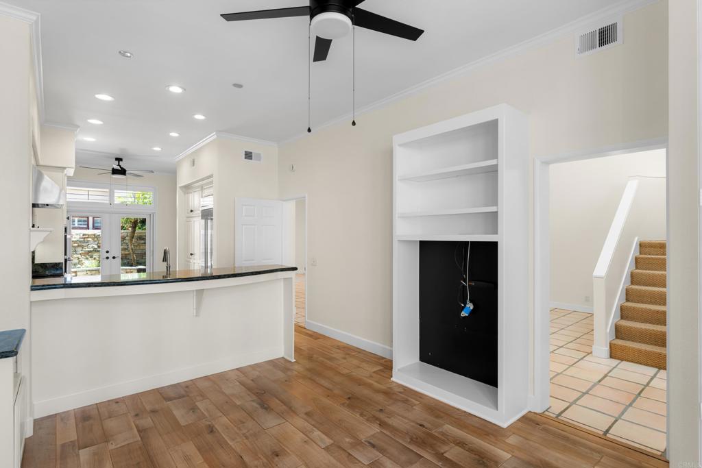 3647 Paseo Vista Famosa