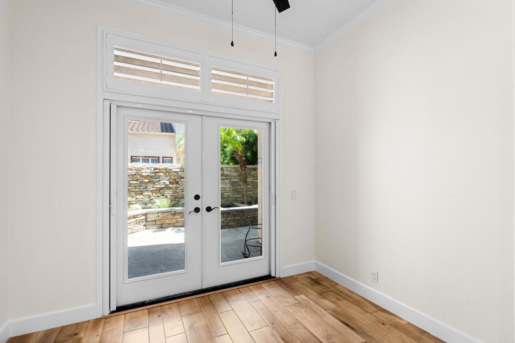 3647 Paseo Vista Famosa