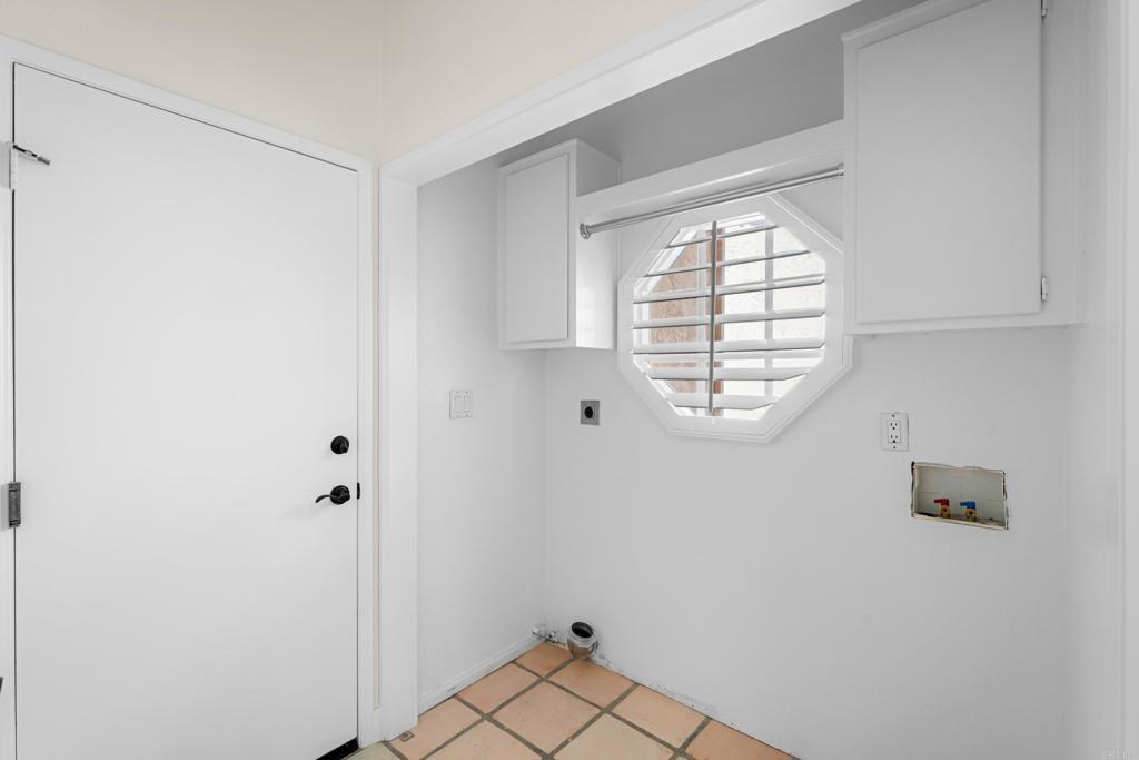 3647 Paseo Vista Famosa