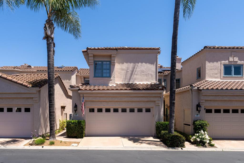 3647 Paseo Vista Famosa