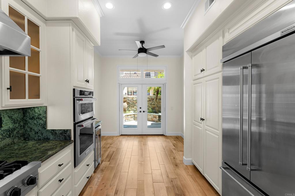 3647 Paseo Vista Famosa