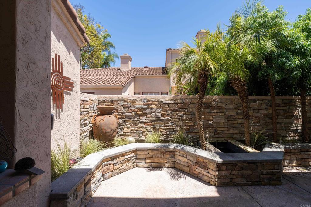 3647 Paseo Vista Famosa