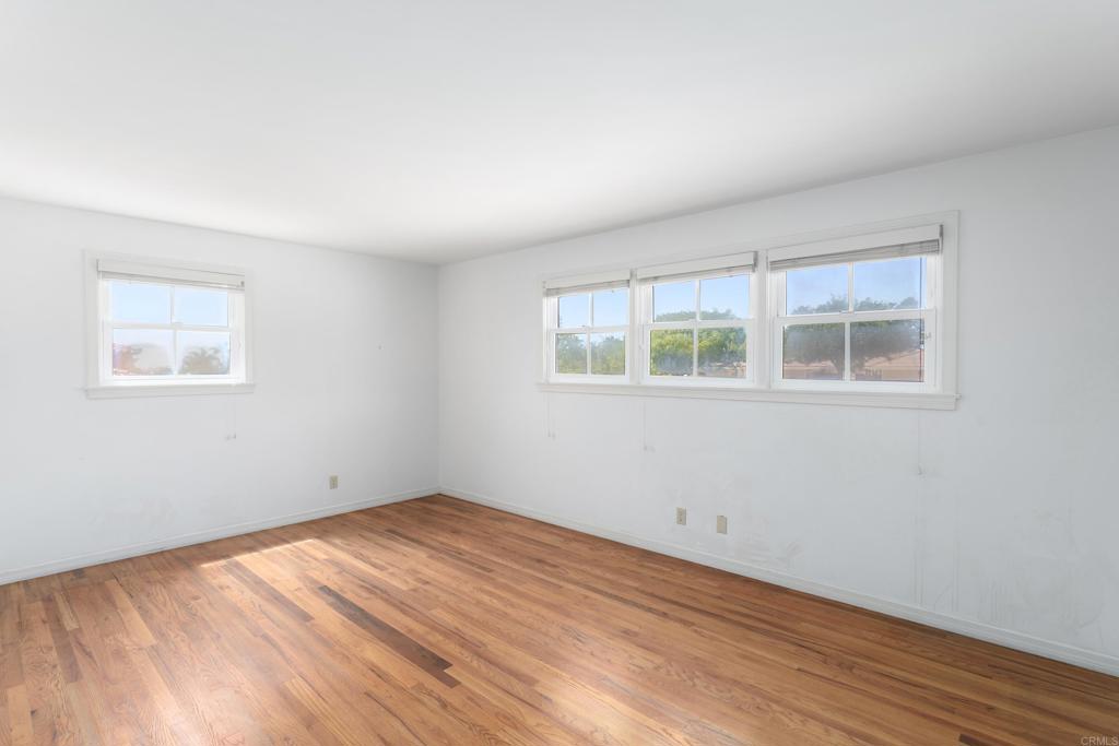 1381 W Muirlands Drive