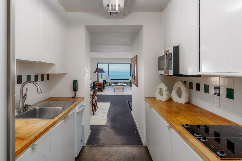 939 Coast Boulevard 5E