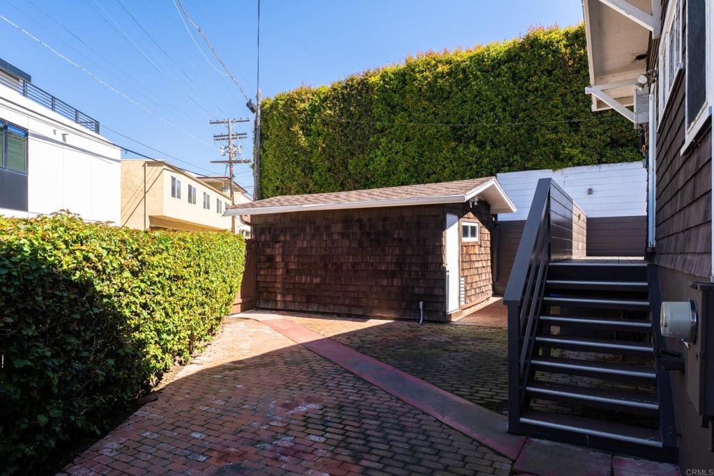 1138 Virginia Way