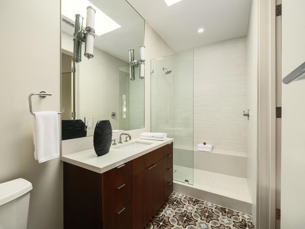 6819 Paseo Laredo