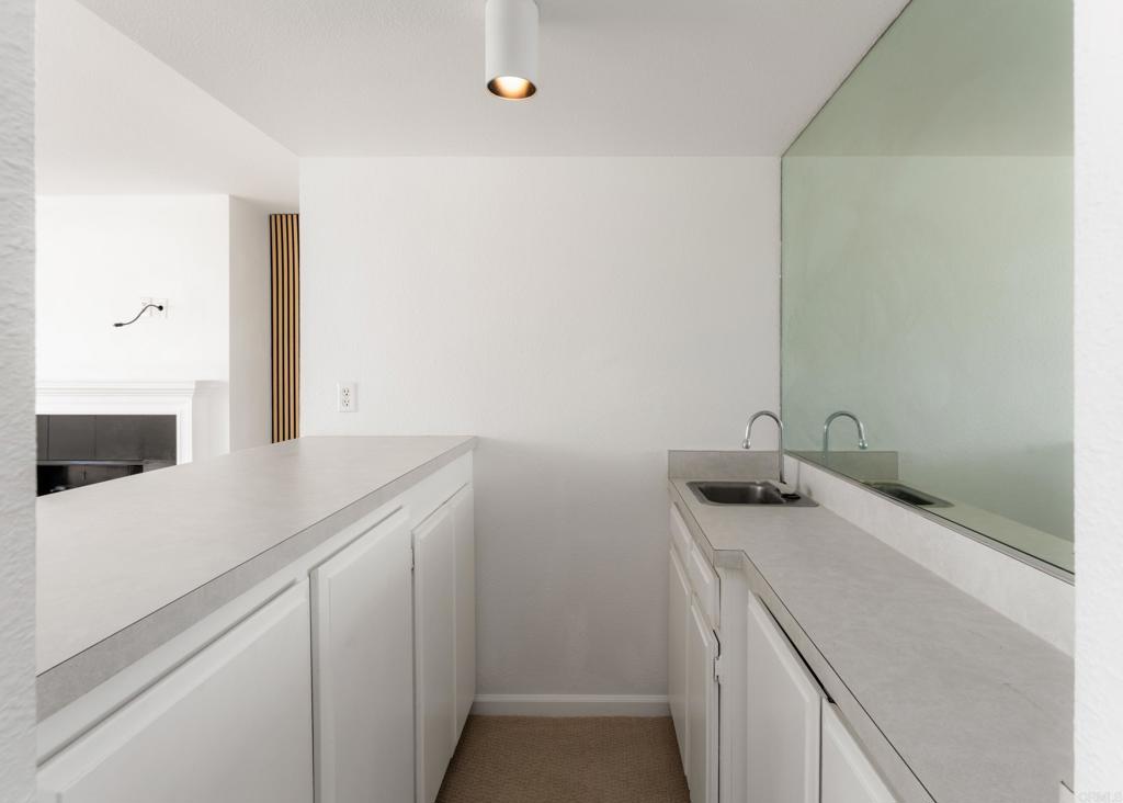 2420 Torrey Pines Road B303