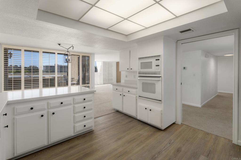 2420 Torrey Pines Road B303