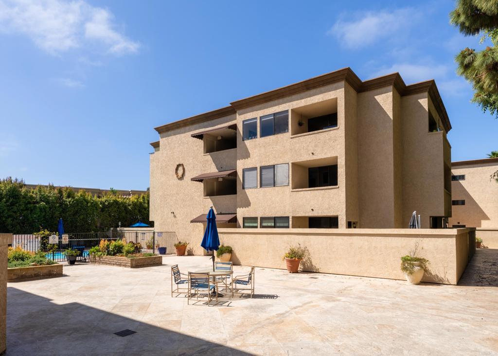 2420 Torrey Pines Road B303