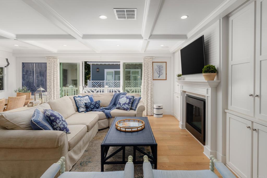 8020 La Jolla Shores Drive