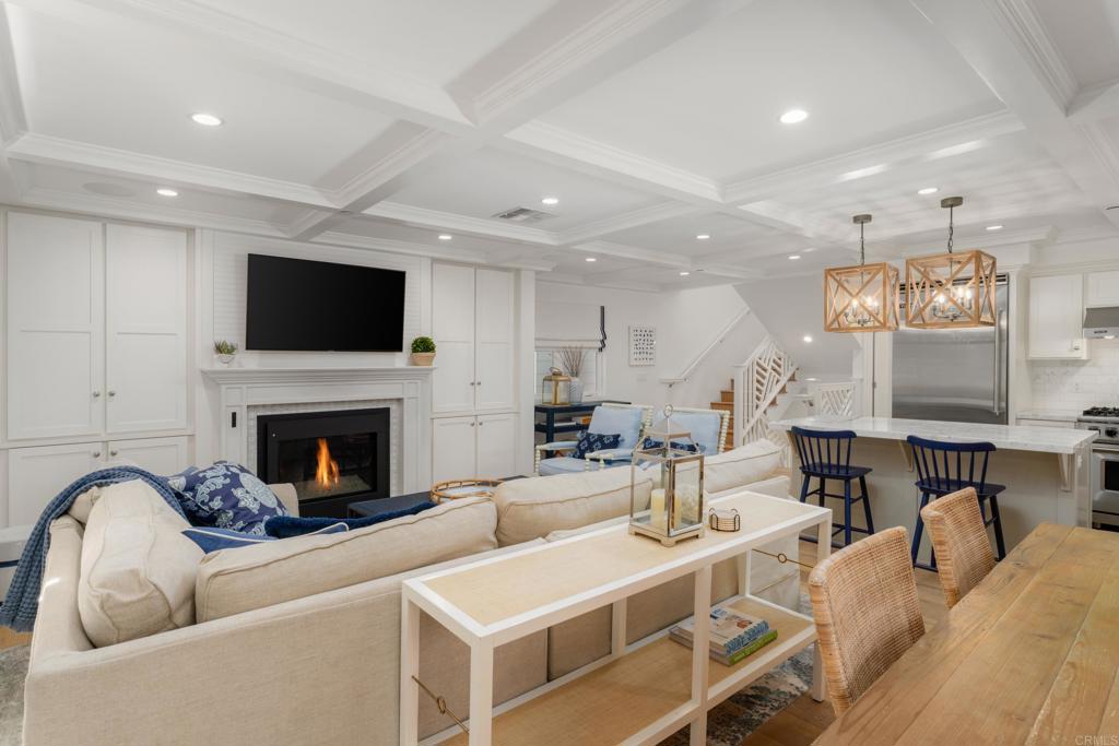 8020 La Jolla Shores Drive