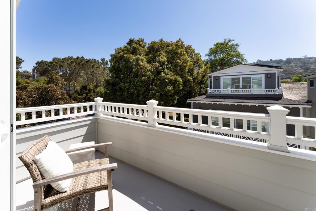 8020 La Jolla Shores Drive