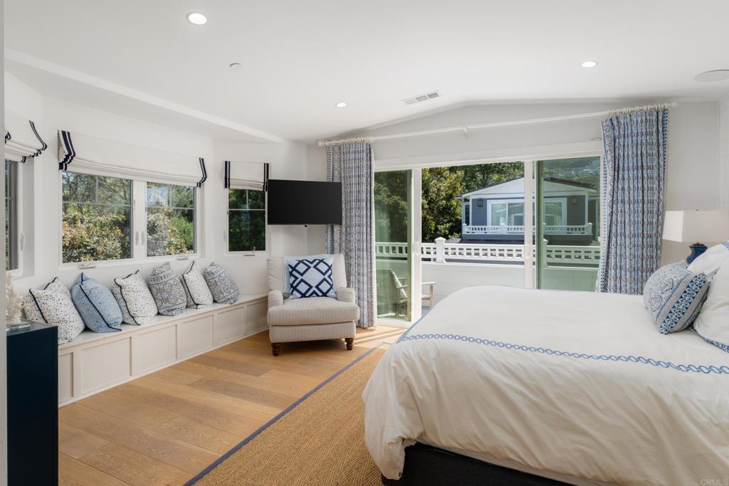 8020 La Jolla Shores Drive