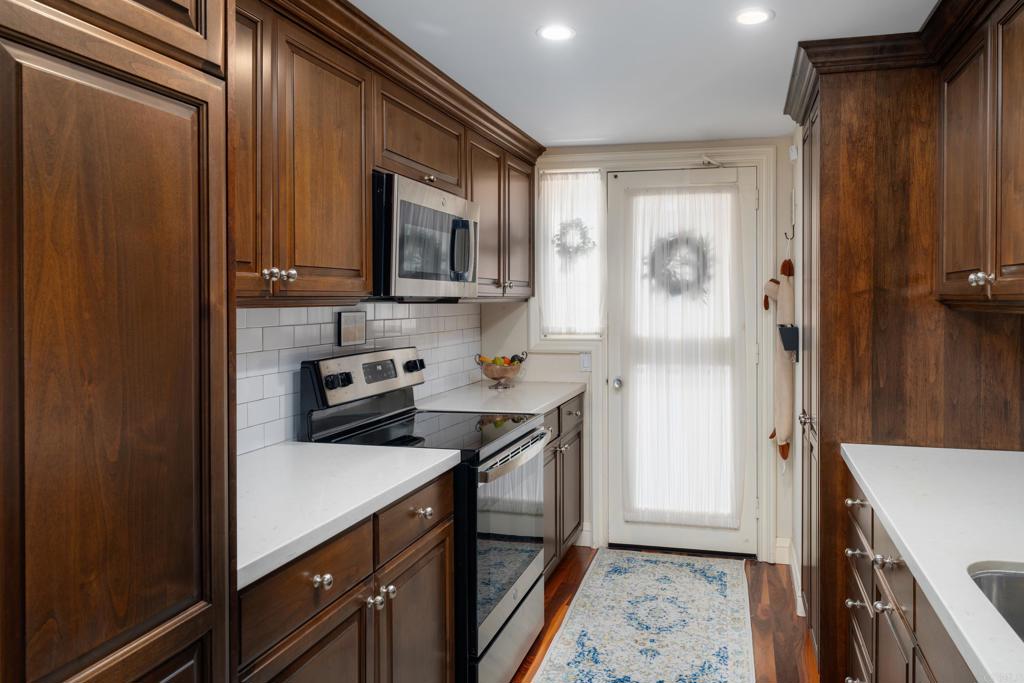 939 Coast Boulevard 10E