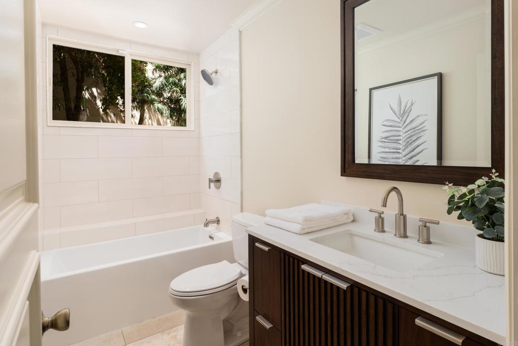 2885 Caminito Merion