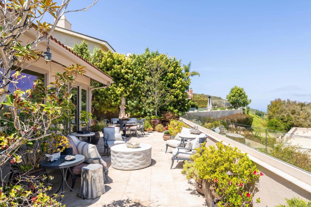 2885 Caminito Merion